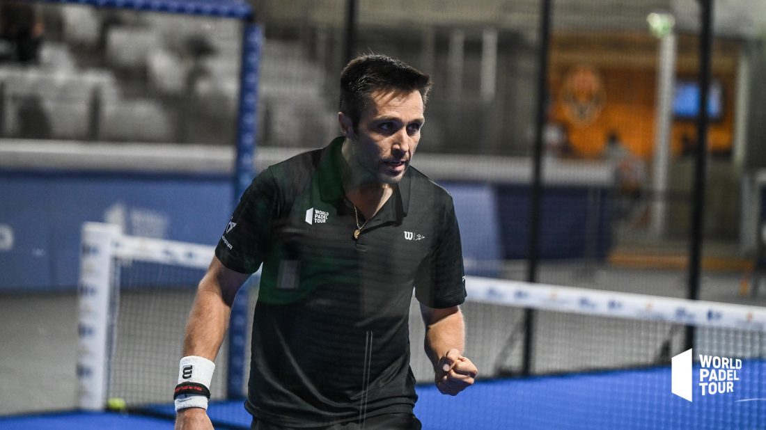 Fernando Belasteguín y Arturo Coello se medían en la pista central del Steffl Arena contra Agustín Gómez Silingo y Xisco Gil