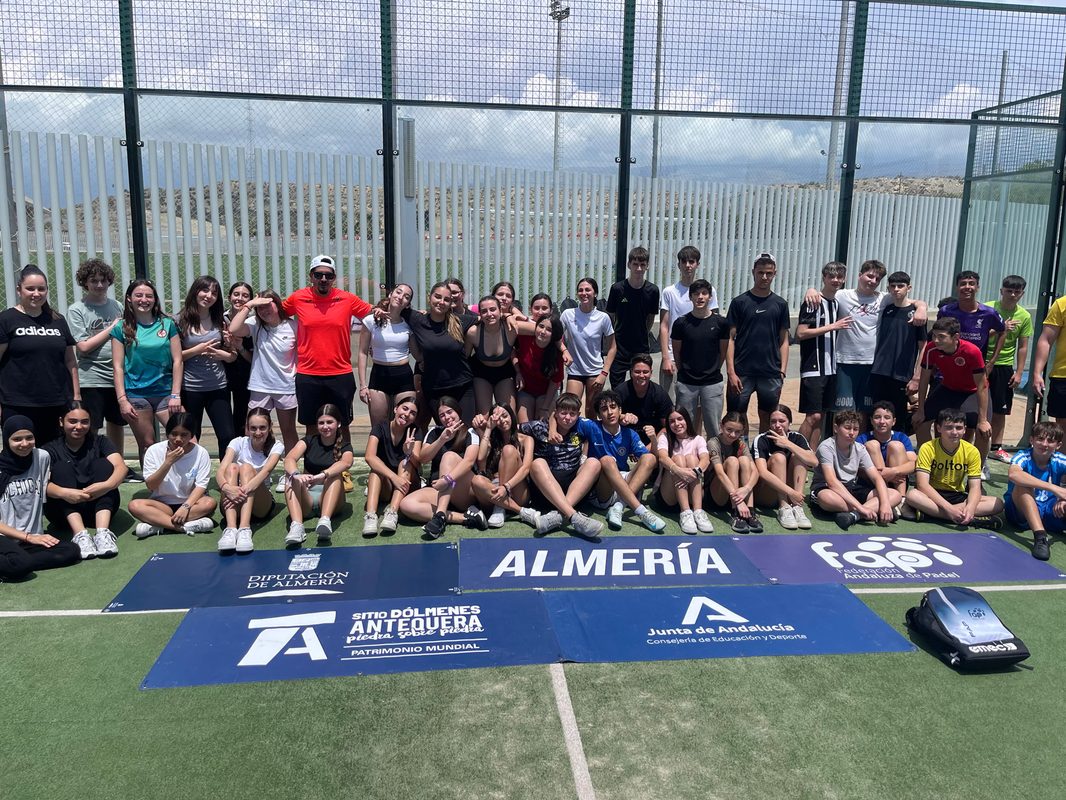 Andalucía lanza un programa de pádel escolar en 200 colegios